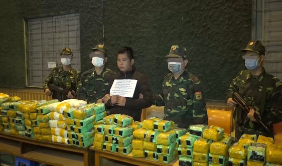 Lạng Sơn: Bắt vụ vận chuyển ma túy cực lớn