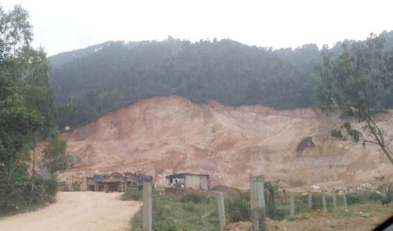 Hà Tĩnh: Mỏ đất Phú Lộc An khai thác vượt trữ lượng, phạm vi cho phép?