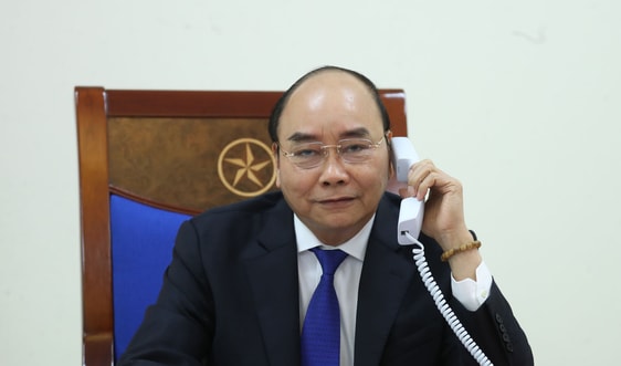 Thủ tướng Nguyễn Xuân Phúc điện đàm với Thủ tướng Australia