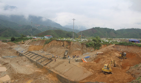 Lai Châu: Đẩy nhanh tiến độ xây dựng kè chống sạt lở thị trấn Nậm Nhùn