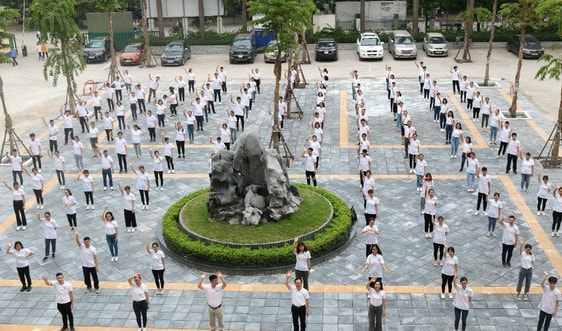 Đại học Tài nguyên và Môi trường Hà Nội mít tinh hưởng ứng Ngày Môi trường thế giới 2020