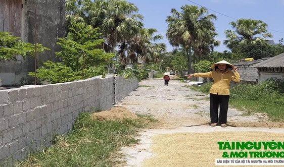 Thanh xuân bảo vệ Tổ quốc, “xế chiều” hiến đất làm đường