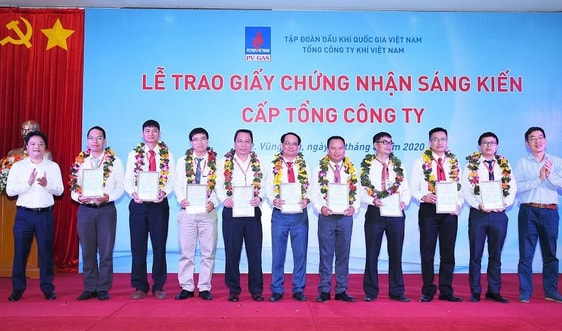 Công ty DVK, KĐN và KVT: Trao chứng nhận 22 sáng kiến năm 2019