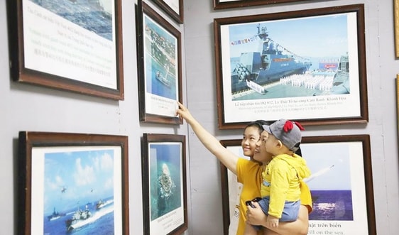 Quảng Trị: Triển lãm trưng bày hàng trăm tư liệu, hiện vật khẳng định chủ quyền Hoàng Sa, Trường Sa của Việt Nam