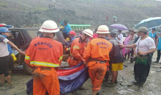 Sập mỏ ngọc bích ở Myanmar, hơn 160 người tử vong