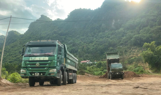 Hà Nam: Công an huyện Kim Bảng ra quân xử lý đoàn “xe vua” Long Hải Sơn