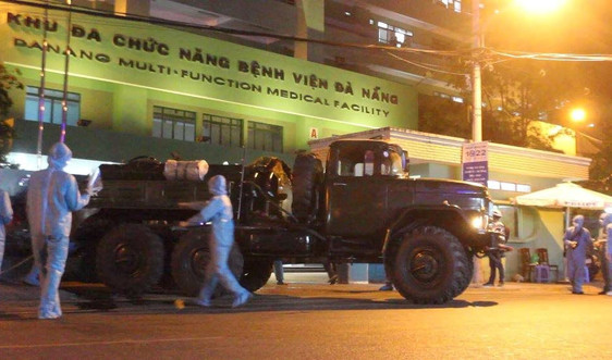 Quân đội khử trùng 02 cơ sở y tế lớn nhất Đà Nẵng 