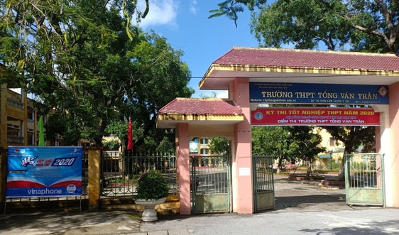Nam Định: Phun thuốc khử khuẩn 33 điểm thi THPT Quốc gia