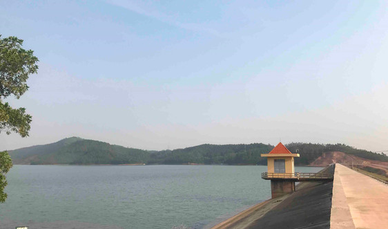 Quảng Ninh đảm bảo an toàn hệ thống hồ đập, đê điều mùa mưa bão