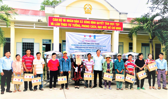 500 hộ nghèo ở tỉnh Bình Thuận nhận hỗ trợ phòng chống dịch Covid-19