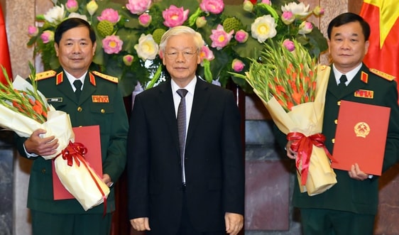 Tổng Bí thư, Chủ tịch nước Nguyễn Phú Trọng trao quyết định thăng quân hàm 2 Thượng tướng