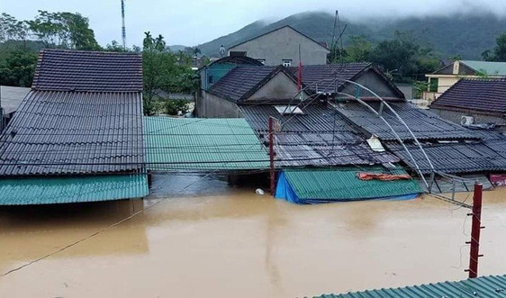 Chủ động đối phó với mưa lũ phức tạp ở Nghệ An, Hà Tĩnh