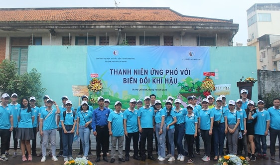 Thanh niên ứng phó với biến đổi khí hậu