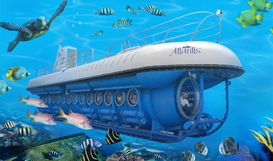 Thí điểm dịch vụ tàu lặn tại vịnh Nha Trang
