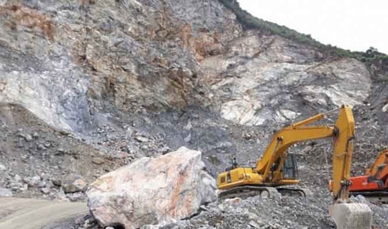 Quảng Ninh: Khởi tố, tạm giữ hình sự một đối tượng trong vụ 2 công nhân bị đá đè thiệt mạng
