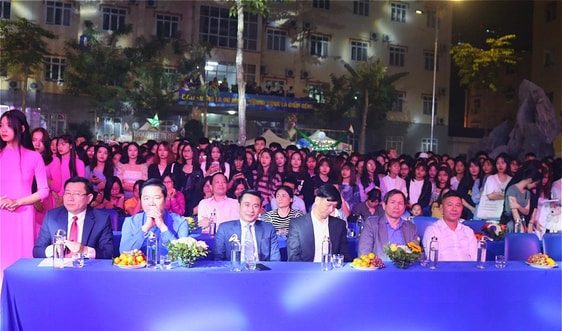 Ấn tượng Gala chào tân sinh viên Trường Đại học Tài nguyên và Môi trường Hà Nội 2020