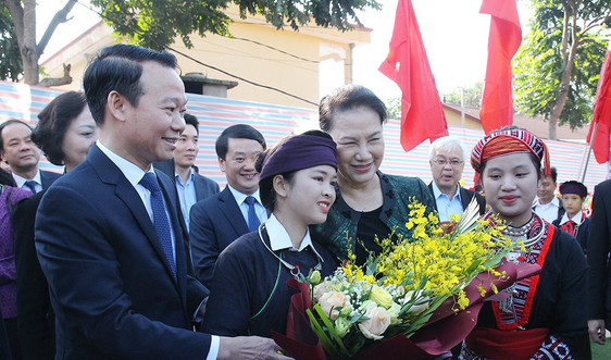 Chủ tịch Quốc hội Nguyễn Thị Kim Ngân dự Ngày hội đại đoàn kết dân tộc tại Yên Bái