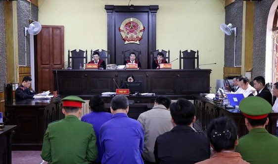 Xét xử phúc thẩm vụ án gian lận thi cử tại Sơn La