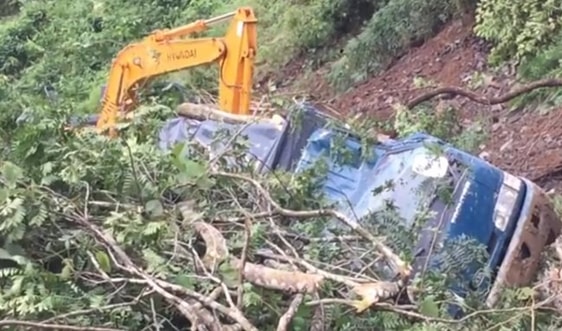 Bắc Kạn: Cảnh báo sạt lở đất đá nguy hểm đe dọa tính mạng người dân