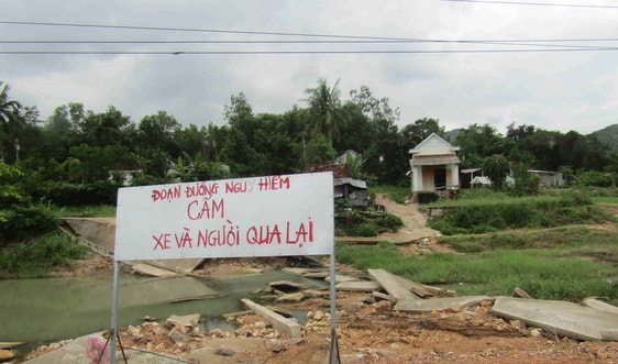 Phú Yên: Nhiều công trình giao thông tại huyện Đồng Xuân bị phá hủy, sạt lở sau mưa lũ