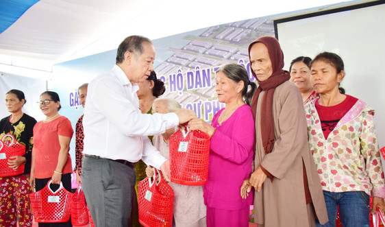 Thừa Thiên Huế được tặng thưởng Huân chương Lao động hạng Ba về công tác giảm nghèo