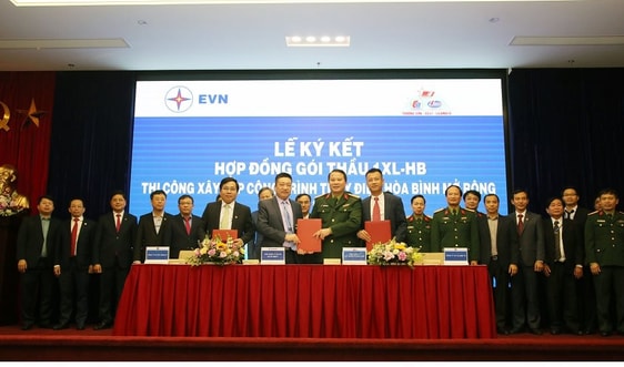 Ký hợp đồng gói thầu thi công Nhà máy Thủy điện Hòa Bình mở rộng