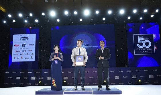Vinhomes là doanh nghiệp bất động sản duy nhất được Forbes vinh danh Top 5 Thương hiệu dẫn đầu Việt Nam 