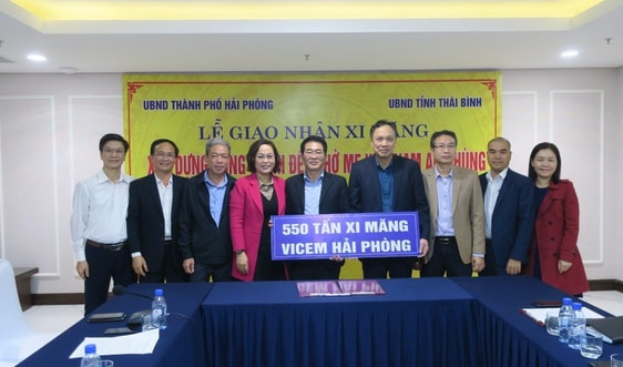 Hải Phòng tặng Thái Bình 550 tấn xi măng xây dựng Đền thờ Mẹ Việt Nam Anh hùng