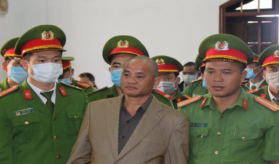 Đắk Nông: Tuyên án tử hình nguyên Bí thư xã giết người đốt xác