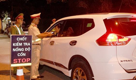 Hà Tĩnh: Phạt lái xe 35 triệu đồng, tước giấy phép lái xe 23 tháng do vi phạm nồng độ cồn