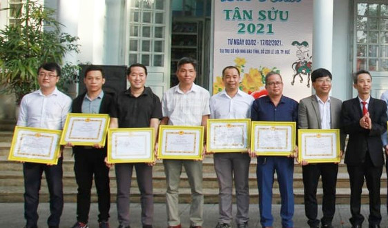 Phóng viên Báo TN&MT được Ban Tuyên giáo Tỉnh ủy Thừa Thiên Huế khen thưởng