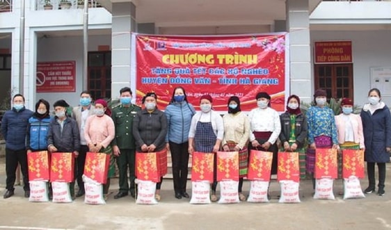 Petrolimex: Ủng hộ 19 tấn gạo tặng các gia đình có hoàn cảnh khó khăn tại huyện Đồng Văn