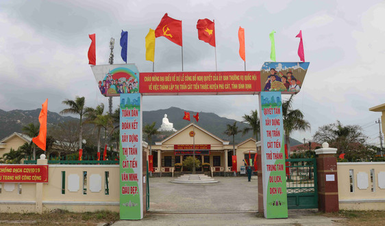 Bình Định: Công bố thành lập thị trấn Cát Tiến