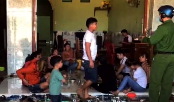 Tổ chức ăn nhậu ca hát tại nhà, gia chủ bị phạt 10 triệu đồng