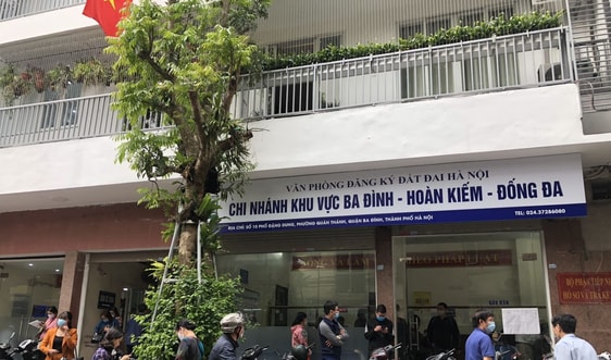 Lo mất thêm tiền, người dân Thủ đô đổ xô đi xóa nợ tiền sử dụng đất