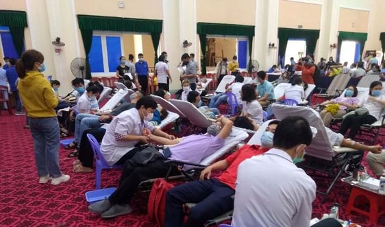 Ngày hội Hiến máu tình nguyện – Một giọt máu cho đi, một cuộc đời ở lại