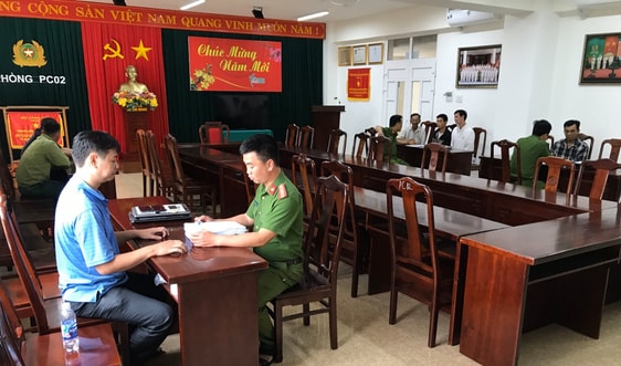 Đánh sập đường dây cá độ bóng đá quy mô lớn tại Huế