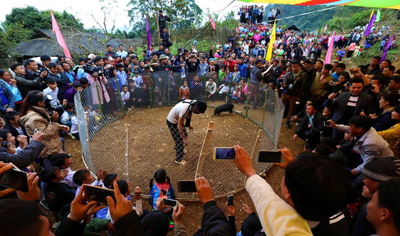 Ngày hội Văn hóa dân tộc Mông tổ chức tại Lai Châu