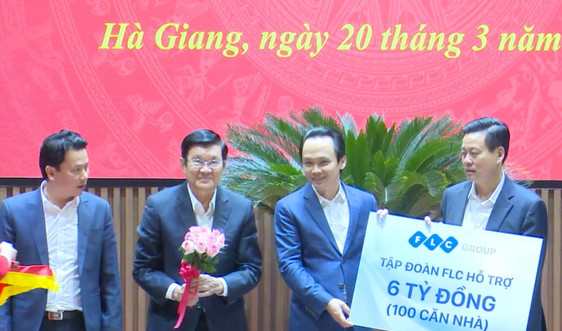 FLC trao 6 tỷ tiền mặt xây 100 căn nhà cho người nghèo Hà Giang