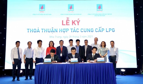 Ký kết “Thỏa thuận hợp tác cung cấp LPG” và “Hợp đồng khung cung cấp LNG” giữa các đơn vị của PV GAS