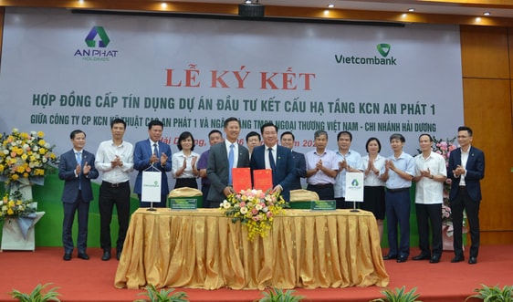 Vietcombank Hải Dương ký kết hợp đồng cấp tín dụng 1.200 tỷ đồng Công ty An Phát 1