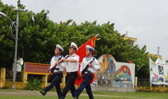  Tổ quốc và người lính Trường Sa
