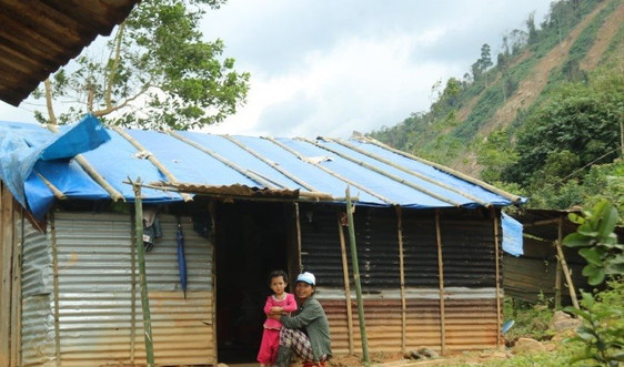 Sớm dựng nhà cho dân vùng núi lở Phước Sơn (Quảng Nam) 