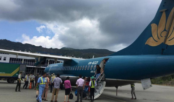 Bộ GTVT tạm dừng các chuyến bay chở khách đến Côn Đảo