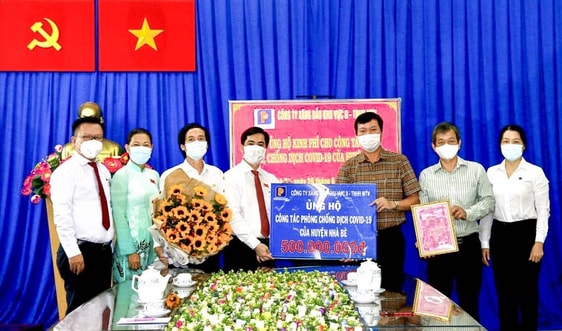 Petrolimex Sài Gòn ủng hộ 500 triệu đồng phòng, chống dịch Covid-19 tại huyện Nhà Bè