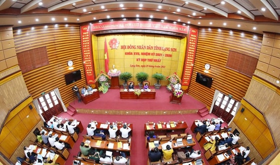 Bà Đoàn Thị Hậu được bầu làm Chủ tịch HĐND tỉnh Lạng Sơn