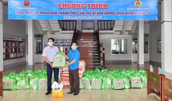  Cần Thơ: Trao 1.000 phần quà cho người có hoàn cảnh khó khăn 