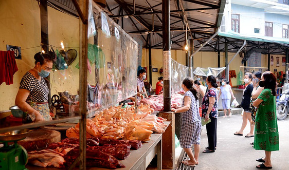 Hà Nội: Tiềm ẩn mối lo lắng ở các khu chợ dân sinh