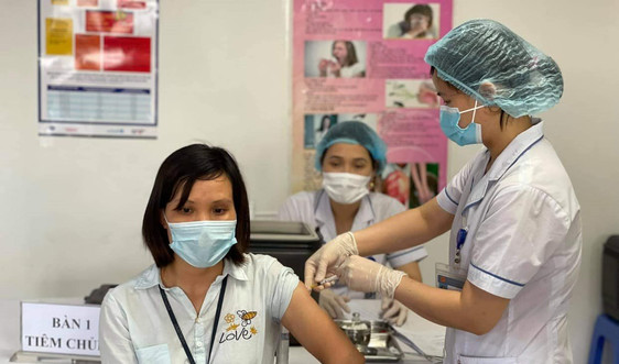 Những loại Vắc-xin phòng COVID-19 nào đã được cấp phép và sử dụng tại Việt Nam?