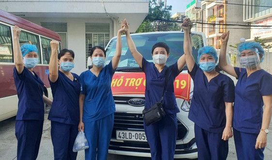 50 y, bác sĩ Bệnh viện C Đà Nẵng  lên đường chi viện TP HCM chống dịch